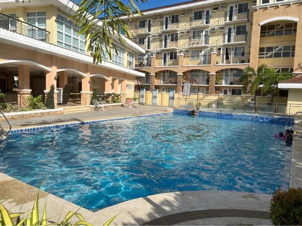 Arezzo Davao GZJ condotelle 300mbps wifi