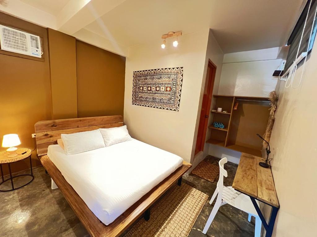 Haole Surf Hostel