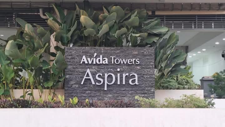 Moore HQ 1BEDROOM Avida Tower 2