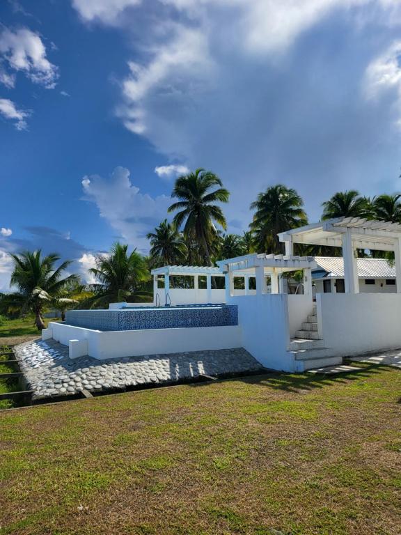 Hermanos Leisure Farm & Resort