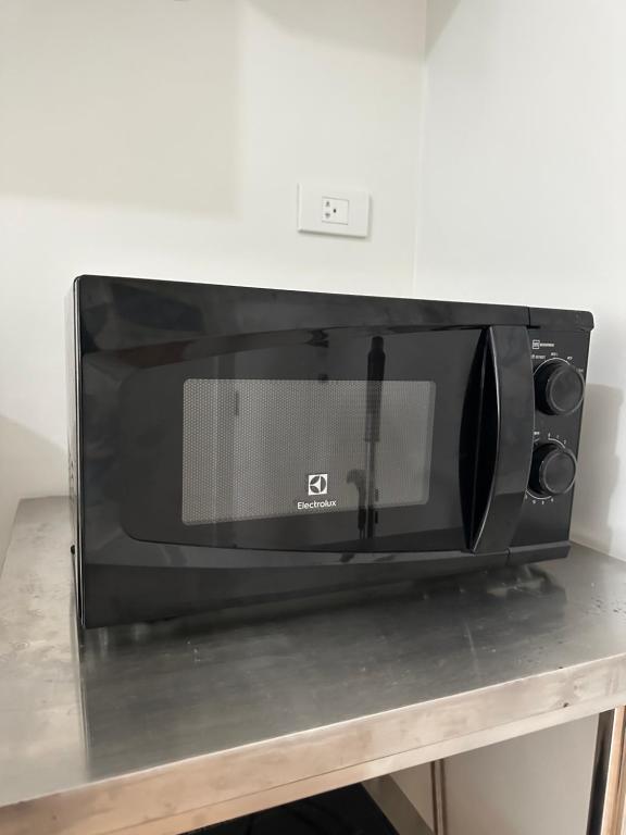 Neat Unit in Holland Park Southwoods