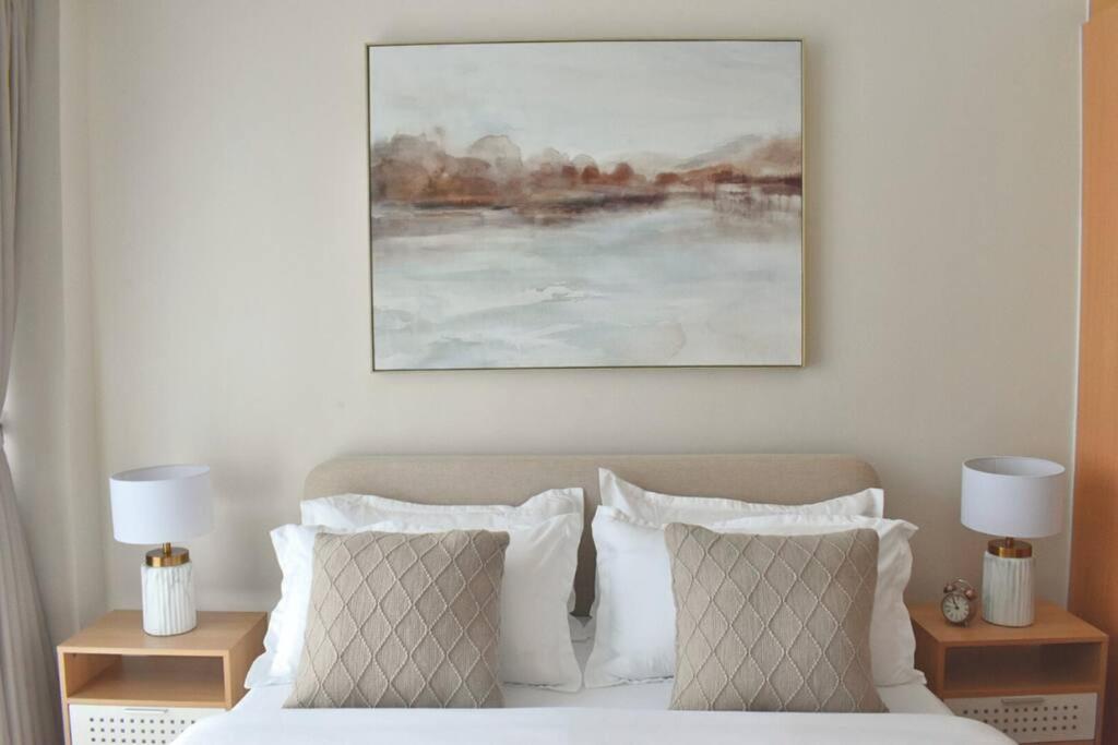 Home & Away - Luxury Condo in Mactan Newtown, Lapu-Lapu