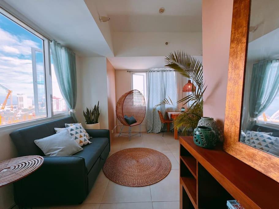 1BR Calyx Residences by Hooga Home 3minutes walk to Ayala Center Cebu