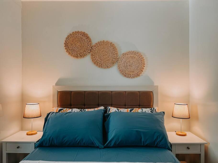Hooga Home Calxy Residences Near Ayala Center Unit 10E
