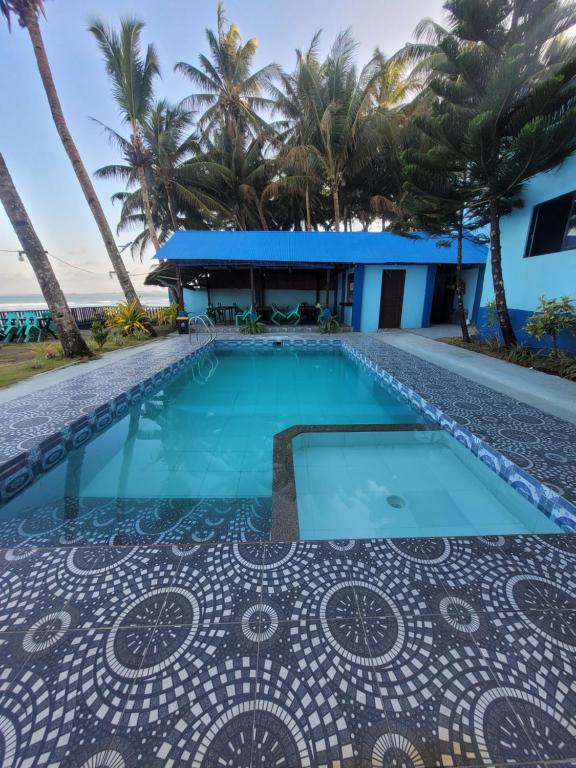 J & V Oceanview Beach Resort