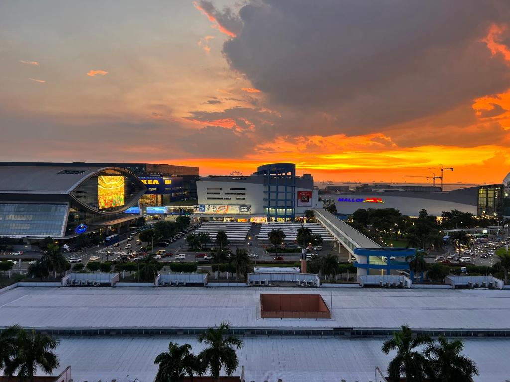 Sea Residences Mall of Asia by Jermel