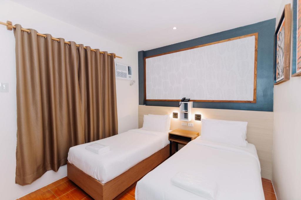 Jovinaj Travellers Inn