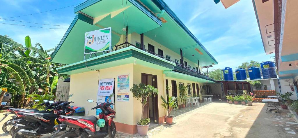 OYO 1121 Junlyn Apartelle