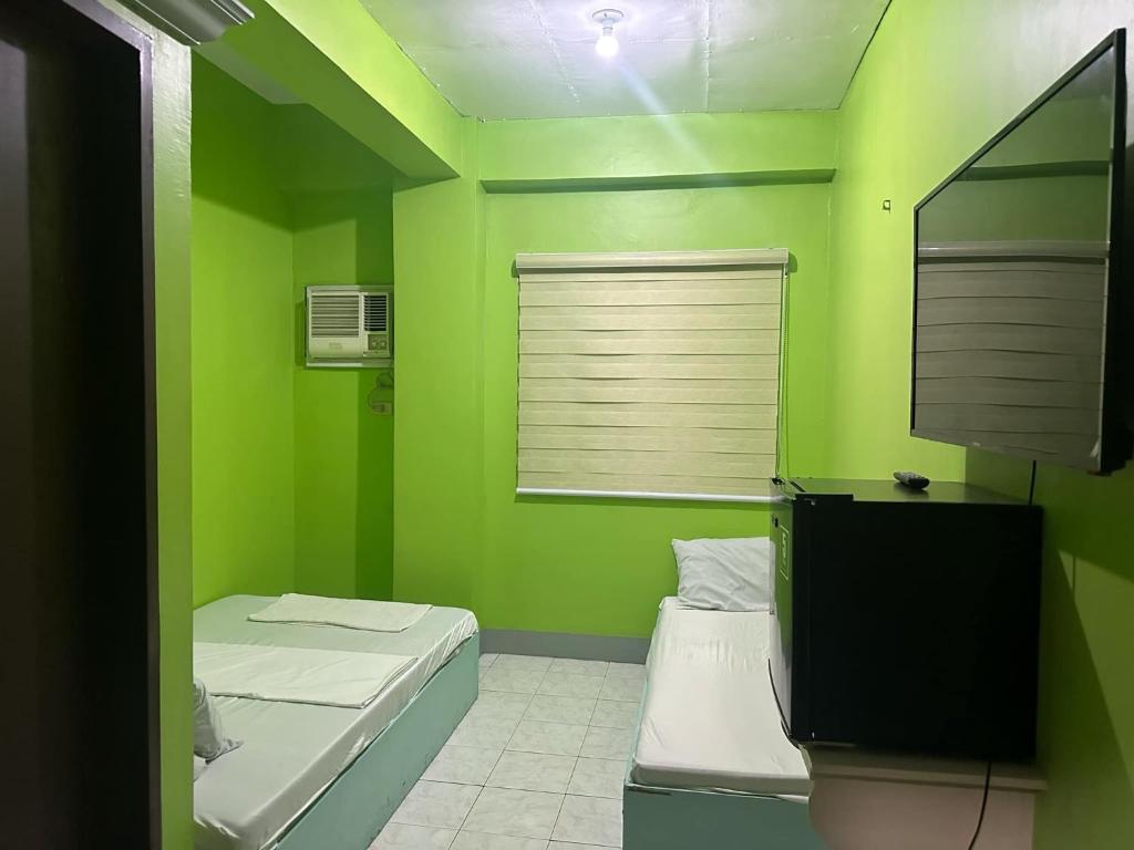 Ladybugs Suites CM Recto
