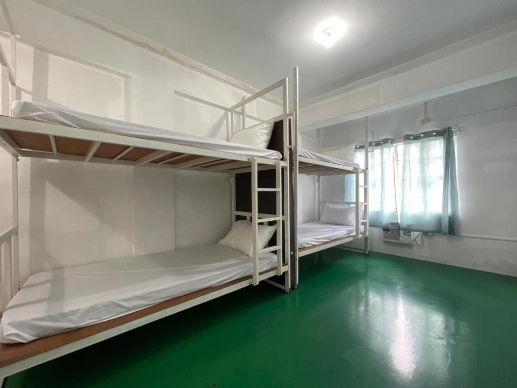 Lawton Residences Studio Room 2E