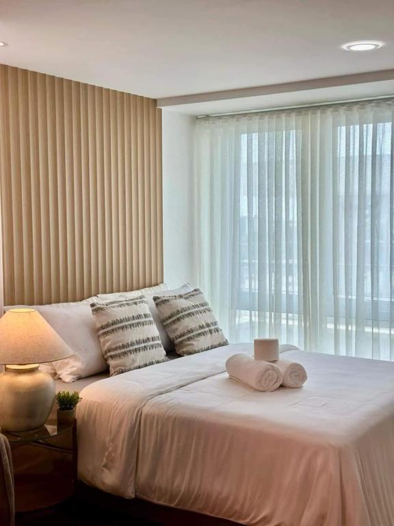 Hotel like Studio Unit in Abreeza with FREE parking