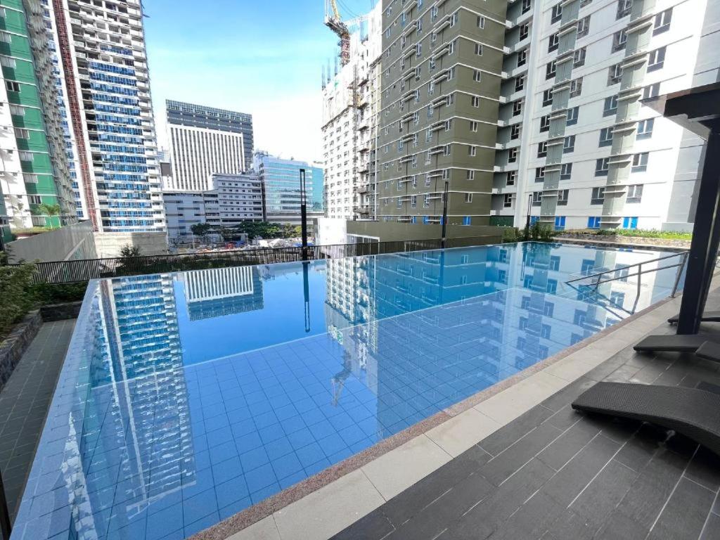 LJ Staycation T1-29