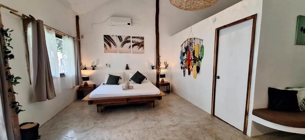 Spacious Loft with garden in the heart of el nido town