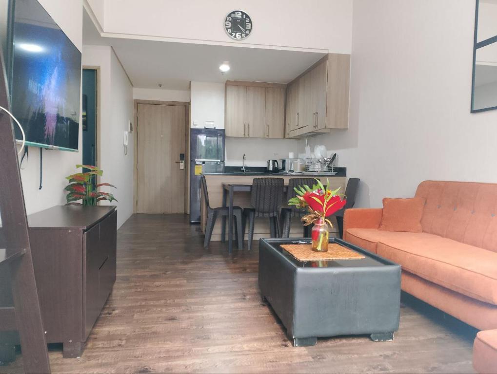 Lovely 2 br at MOA