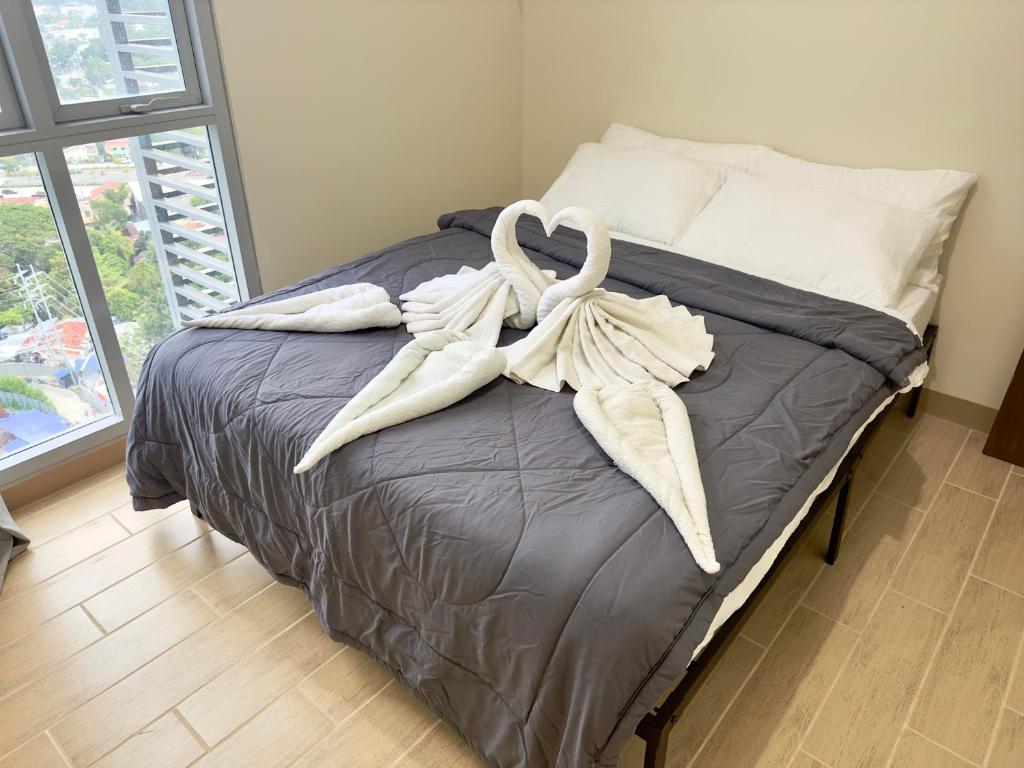 Lush One Bedroom plus Maidsroom at Megaworld