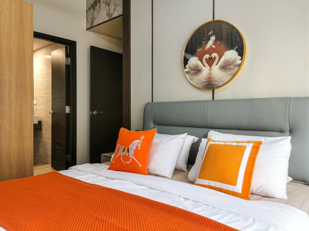 Luxurious 3 BR near Okada