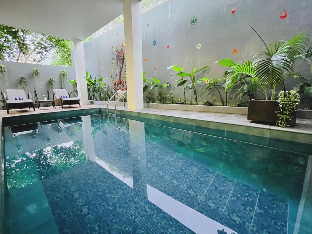Serene Villa Icaro in Downtown El Nido with Cliff View