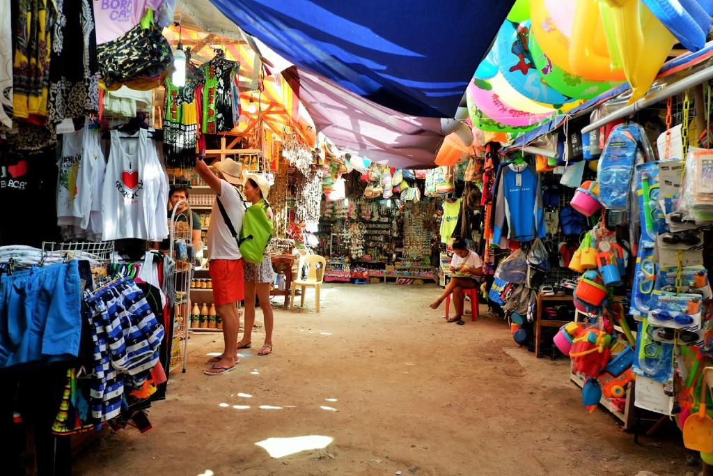 Luxx Boutique Boracay