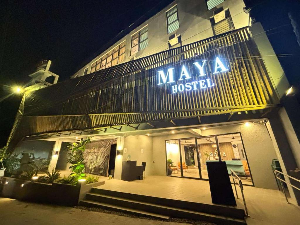 Maya Hostel El Nido