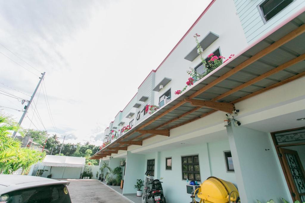 Midway Stay Apartments Dumaguete