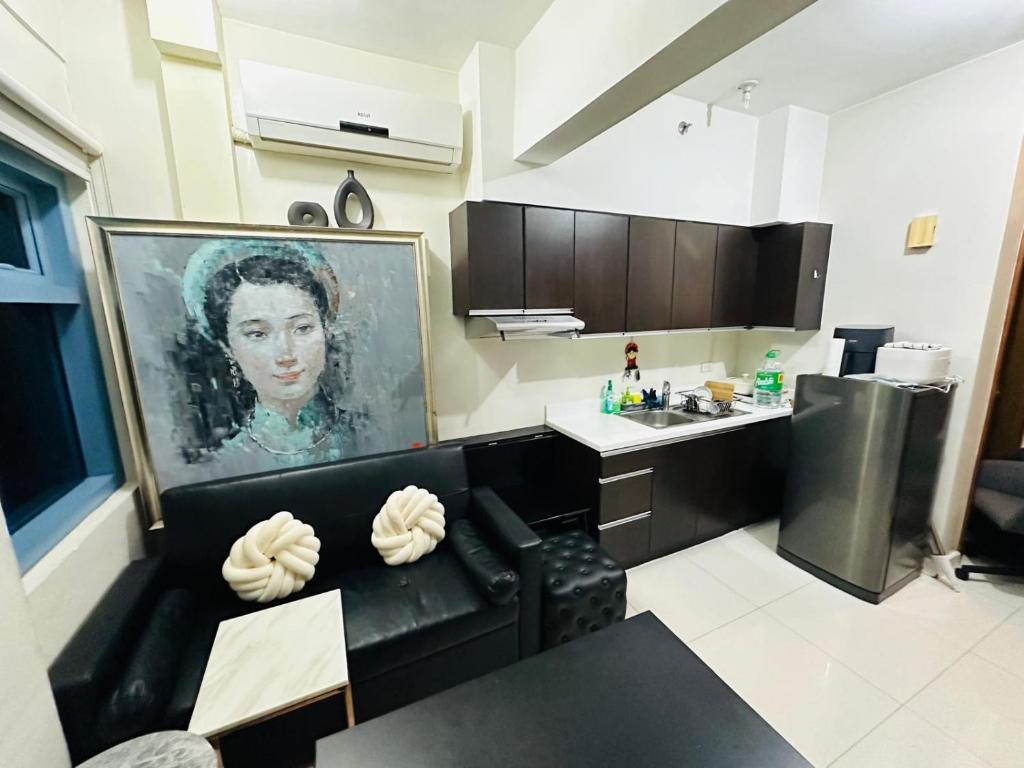Modern 1BR Loft, City Center