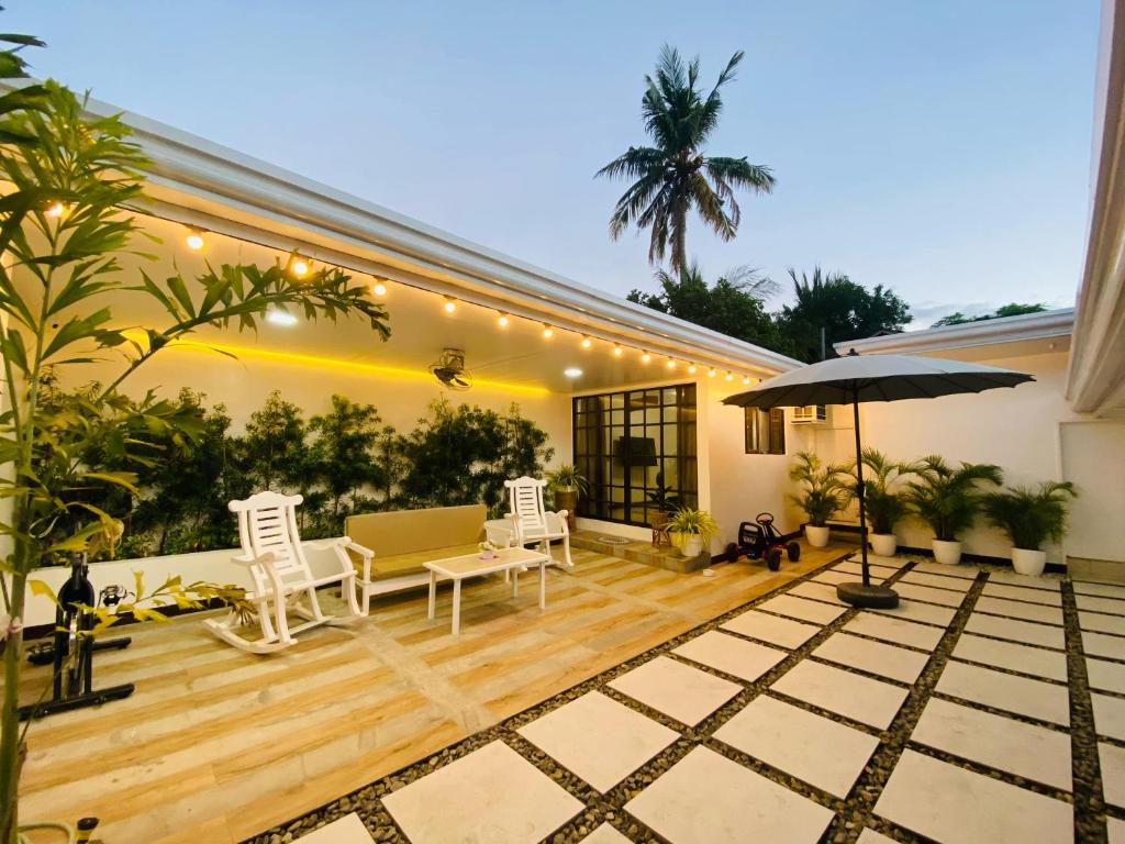 Modern Guesthouse Near Beach in Nasugbu, Batangas
