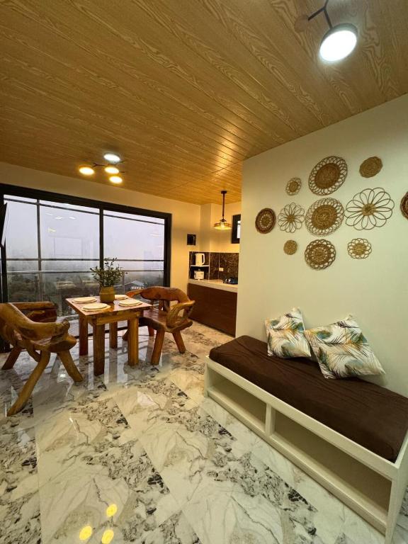 Mountain Sunctuary-TD Solo Unit for friends and family
