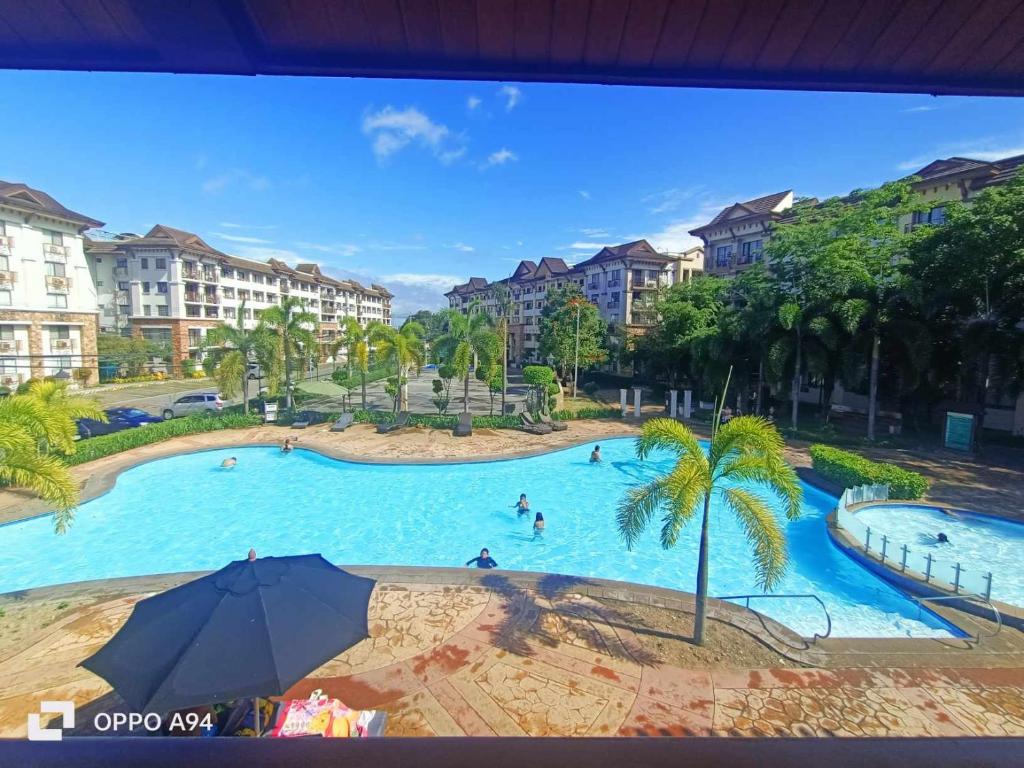 One Oasis Davao Condo 2BR Behind SM Mall with WIFI & Pool