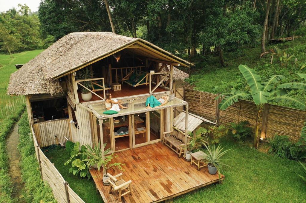 Palayan Villa - El Nido - Private pool and 2 buggy cars Free