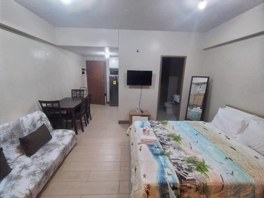 Palmtree Villas Two Condotel Near Airport