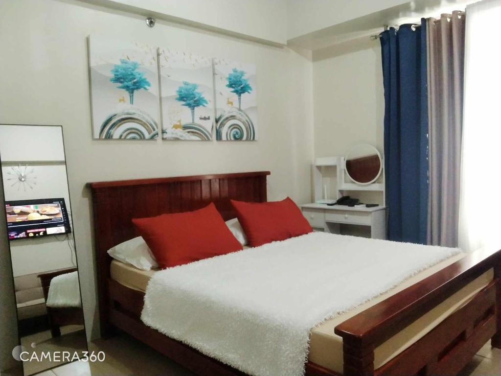 Pasay Condotel near NAIA terminal 3 (3 mins walk in)
