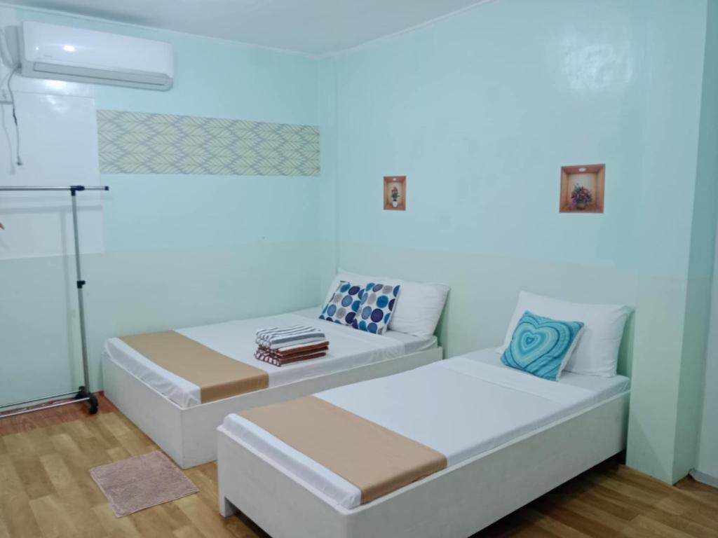 Pearls Z Apartelle