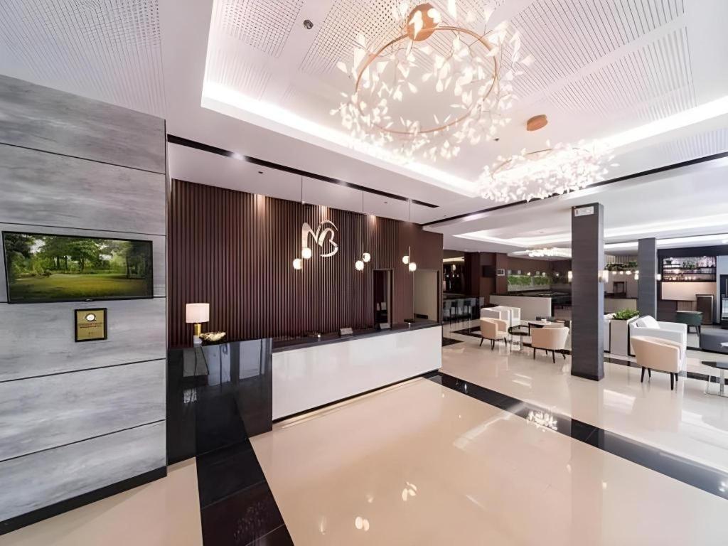 Mallberry Suites Business Hotel