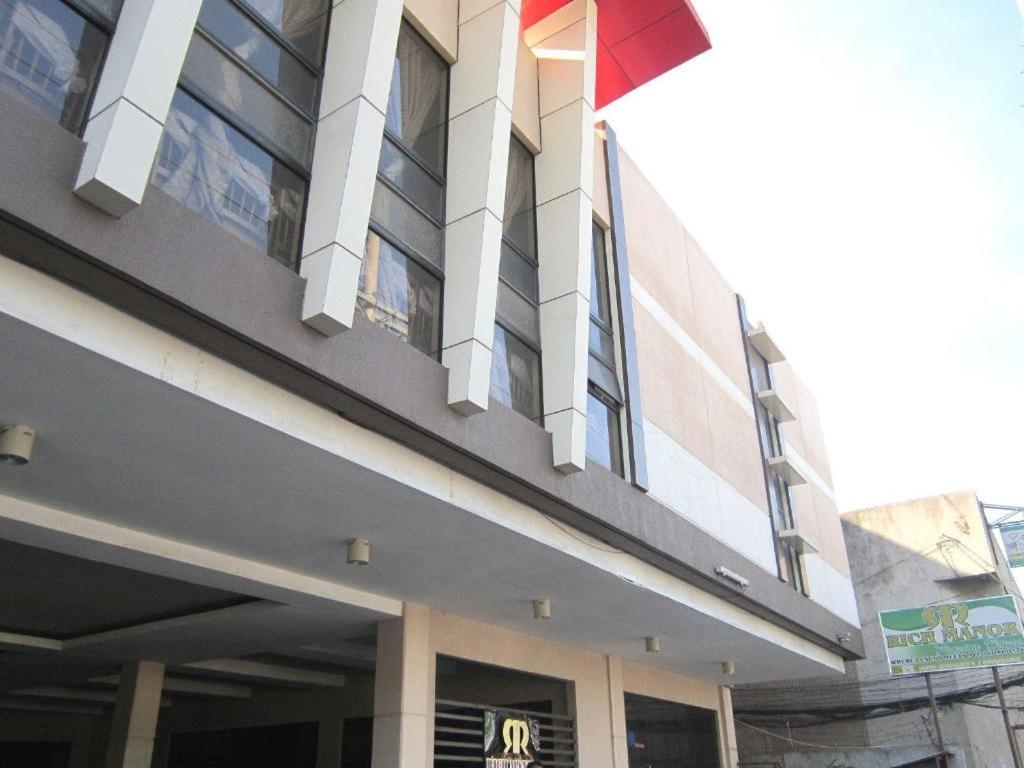 Rich Manor Pension House
