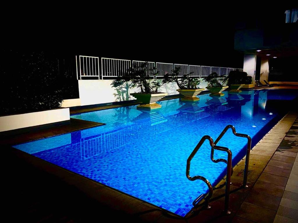 Luxury Condo-Princeton Residence-New Manila Quezon City-Fast Wi-fi150mbps