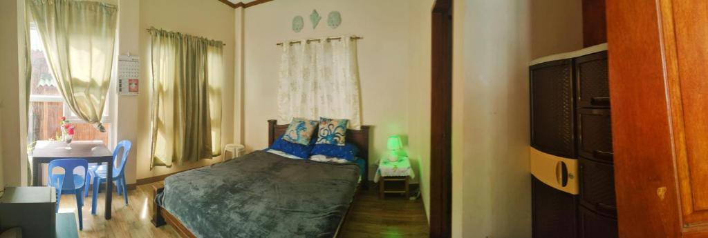 Puerto Galera Transient Guest Room