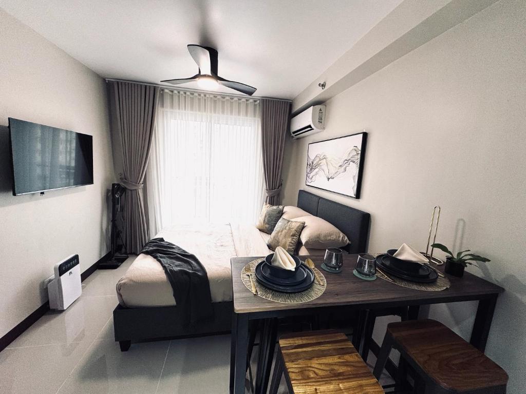 Smart Home Near Airport & Beach Luxury Comfort Bed