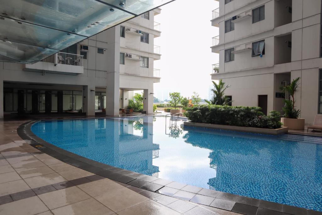 Cozy 2BR Condo with Parking