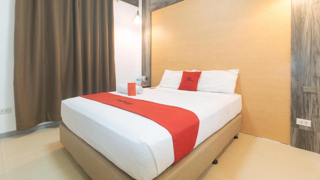 RedDoorz Plus at EDSA Congressional