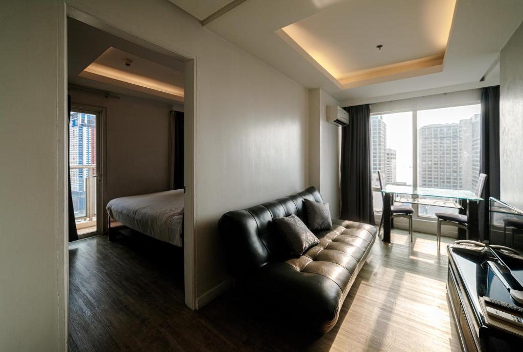 Regency Grand Suites