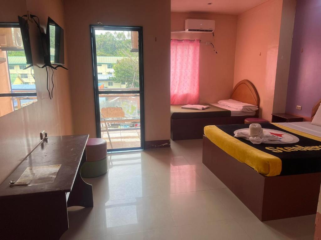Rielena Plaza Hotel and Suites