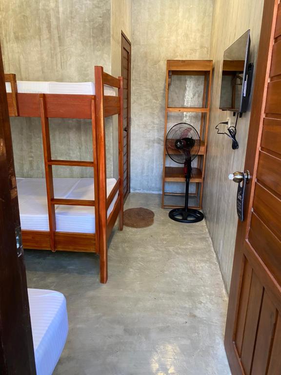 RL HARBOR INN ANNEX