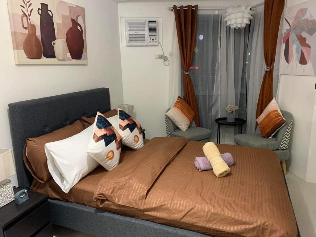 Comfy Condo Grand Riviera Suite, Roxas Blvd Ermita Manila infront of US Embassy
