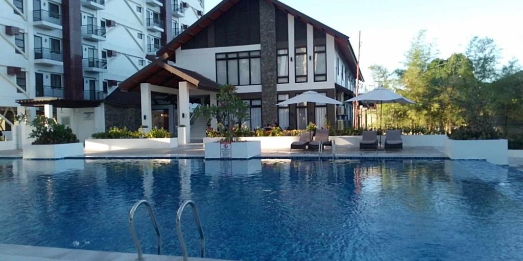 C&W Royal Oceancrest Mactan