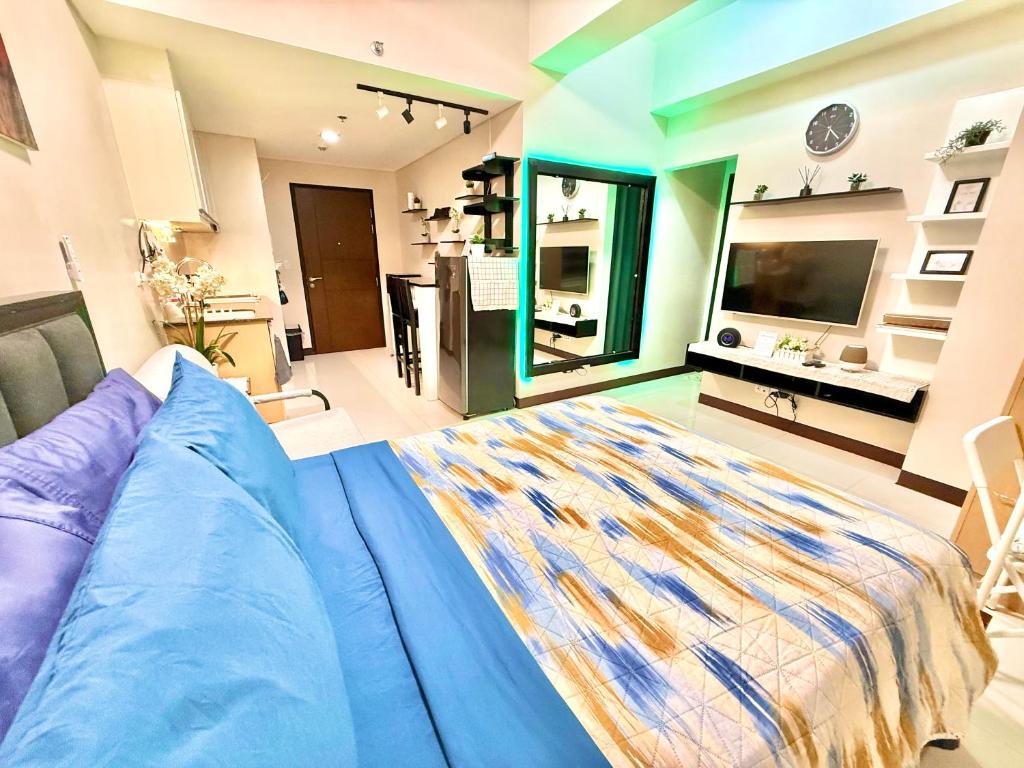 Santis Place at 101 Newport across Manila Airport T3