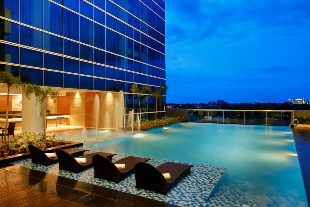 Savoy Hotel Mactan