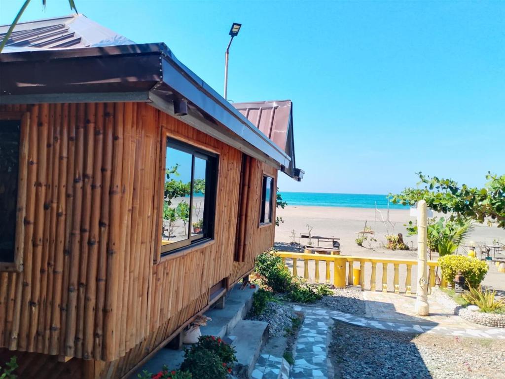 Seabreeze Beachfront Home and Cottages new management