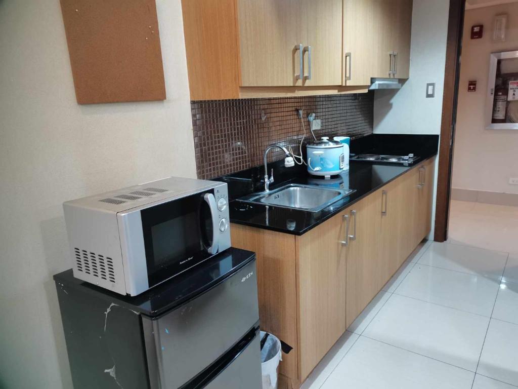 SHELL RESIDENCES MOA COMPLEX PASAY