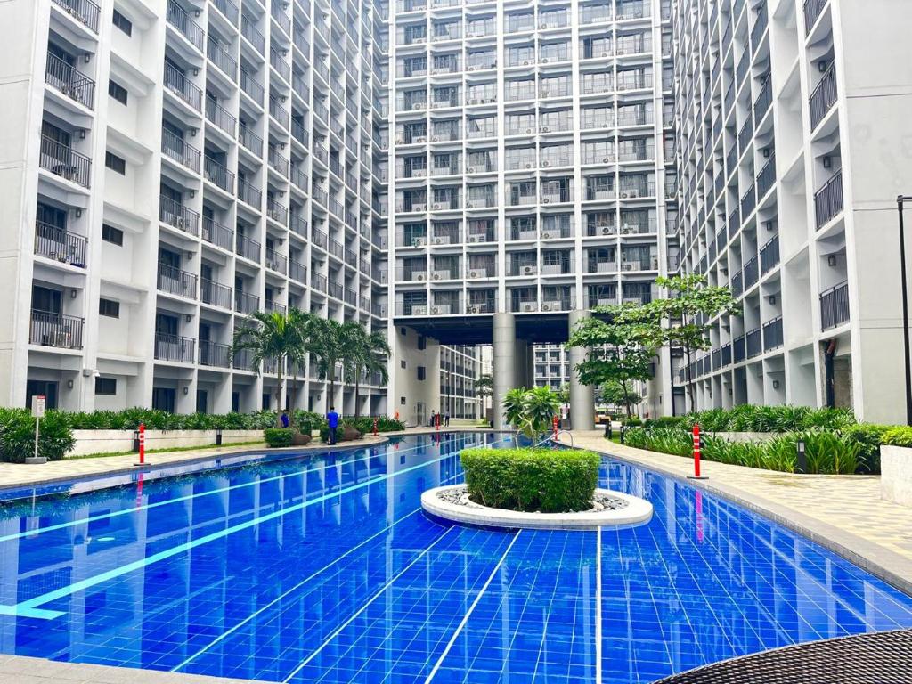 Shore 2 Residences by Casa Stellar mall of Asia Complex