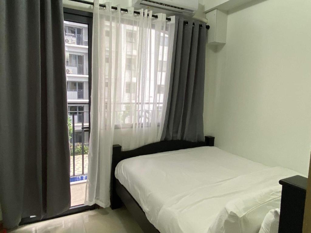 SHORE RESIDENCE D16 shortwalk Mall of asia near airport